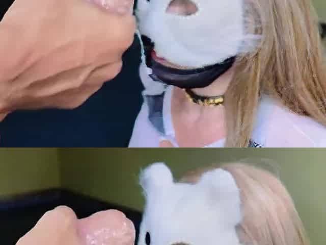 It looks like a horse eating the married blond's butt.