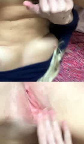 Brunette Amateur MILF Masturbates