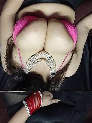 Very giant tits bhabhi show her large breasts