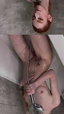 Ohhh!!Do u like to play in the shower?????
