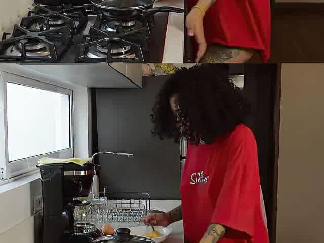I Make Breakfast To My Roommate And End Up Excited In The Kitchen