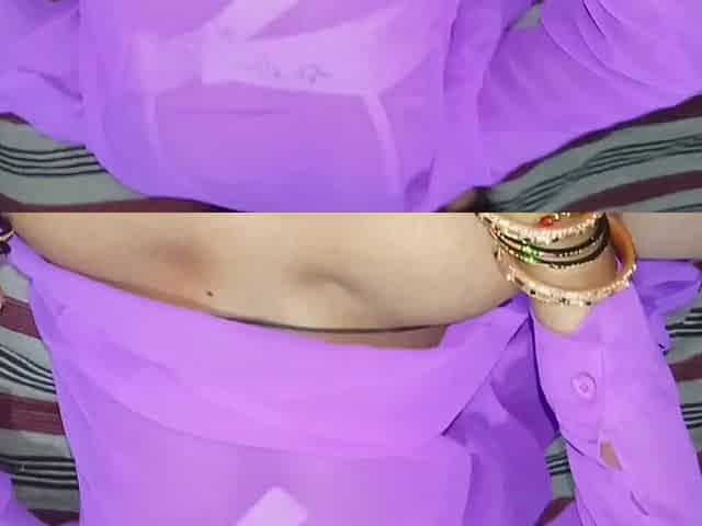 Bhaiya Fucked My Ass After Applying Oil, Indian Desi Stepsister Fucking Video in Hindi Audio