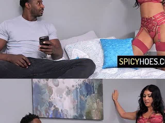 Sexy sweetheart wanting to screw with her ebony roommate for a lengthy time - Queenie Sateen