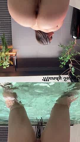 Shaking Naked in the Pool!!