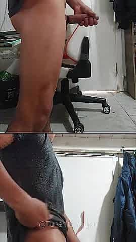 TRAINING EXPOSED - Entrenando Desnudo y Mostrando su Gran Culo