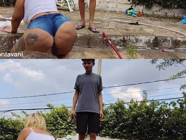 Stepmom Her Pool Her Trapped Puts Two Hands in Her Fisting Ass