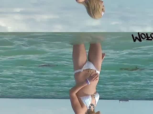 MOFOZO.com - This Is How To Pick Up A Blond Model At The Beach
