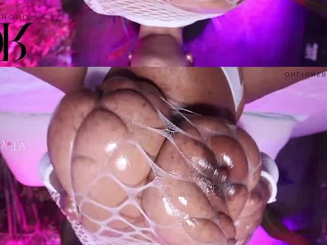 Big Tits BBW Black MILF Pussy rubbing