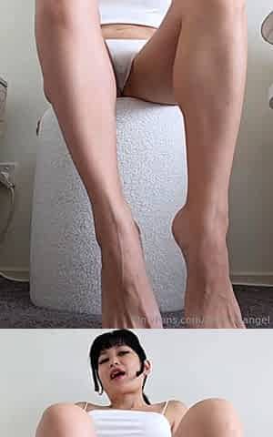 Small Titted Gypsy Masturbating