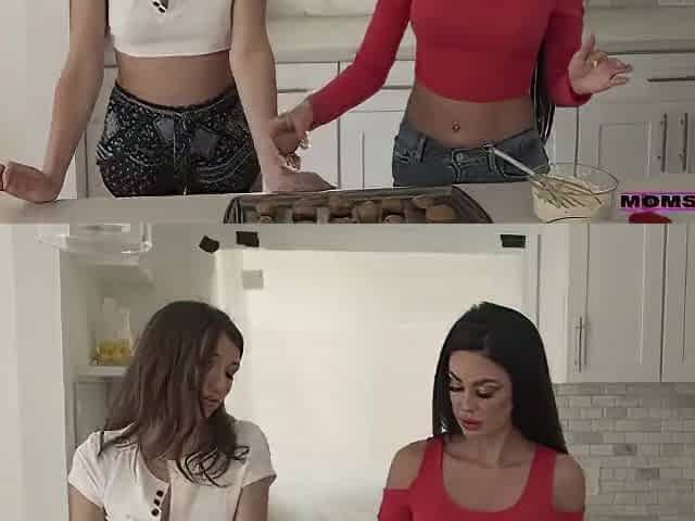 Hand Caught In The Cookie Jar - Maya Woulfe, Alex Mack And Jamie Michelle