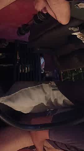 brandonrod69 deepthroat on the floor with intensive foot devotion