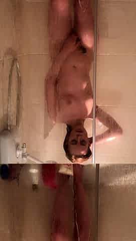 Hot Teen Amateur Shower Cam
