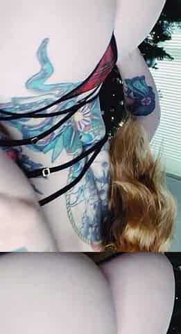 Beauty small tit amateur teen masturbating her shaved pussy