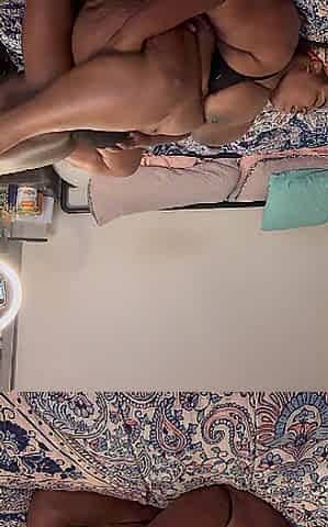 Eating that preggo vagina til that babe screams