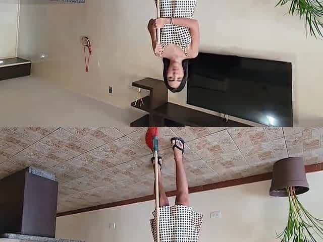 The sister-in-law lets herself be caught for a few dollars