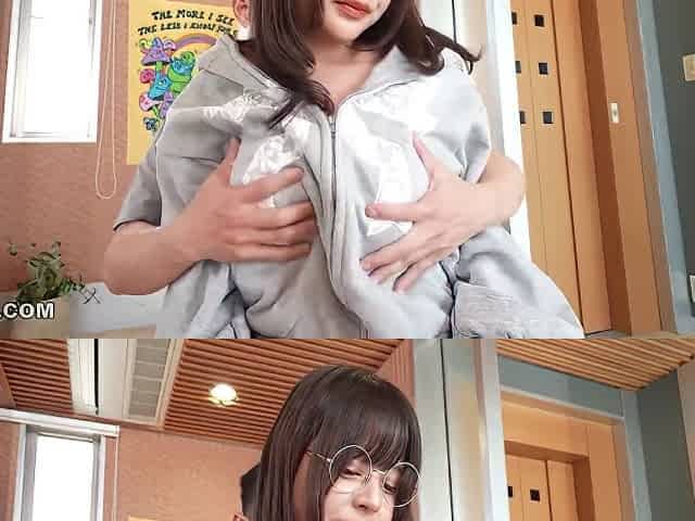 Visiting Best Friend Otaku Girl