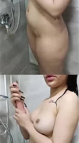 Wet Masturbation in the Shower