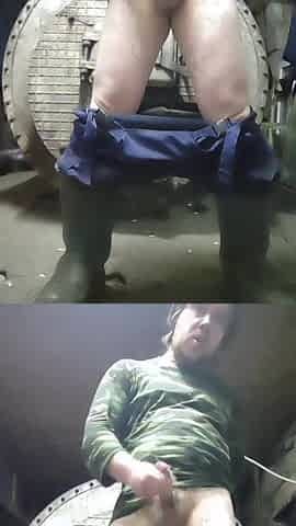 Overweight-assed russian homo masturbates on camera