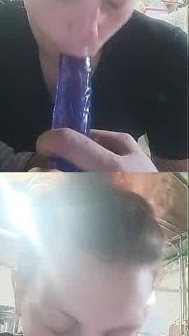 mamma sucks on vibrator (custom)