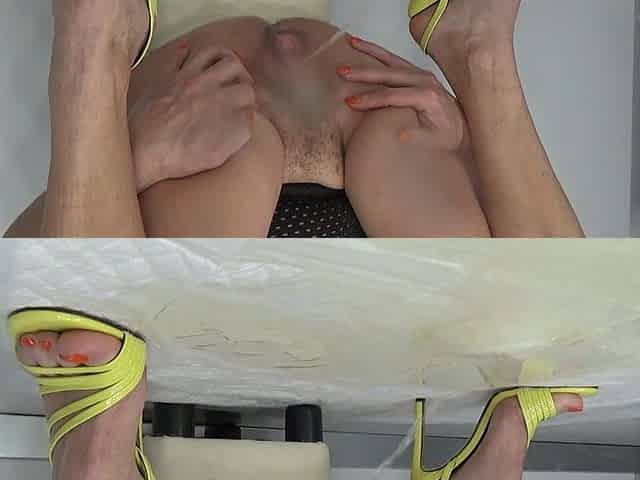 I Pee in High Heels