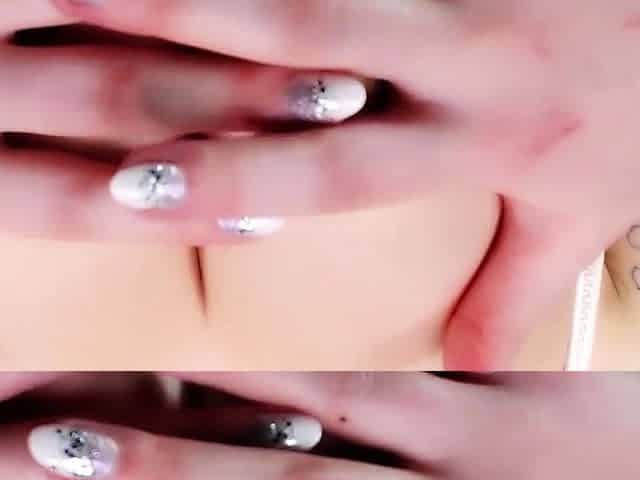 Big boobs webcam slut toys her asshole