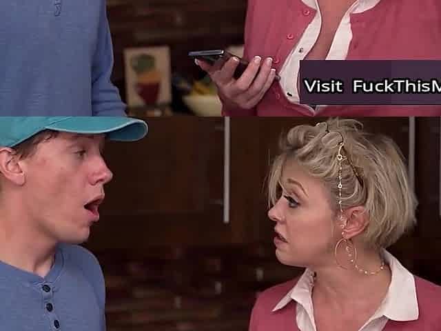 Raunchy mom Dee Williams smutty xxx clip