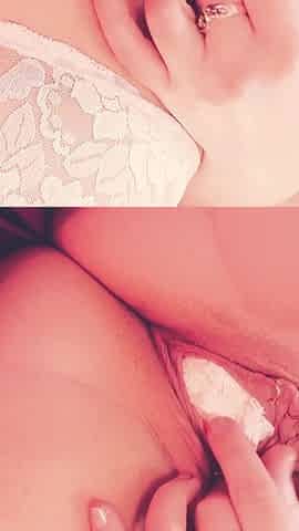 Fetish Curvy Wet Pussy MILF in Shiny Clothes