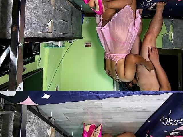 Oriental woman with a large ass. Call the chap to have sex.