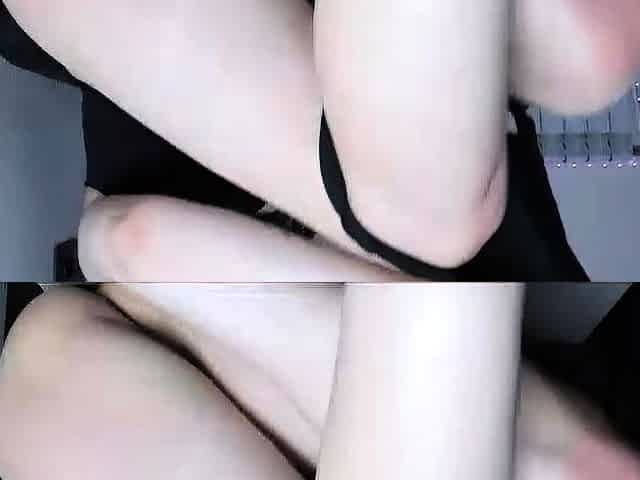 Amateur Webcam Chick Masturbates On Webcam More at