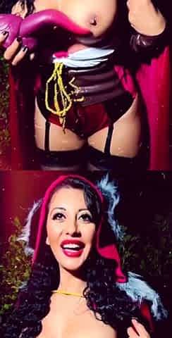 LiveCleo Red riding hood