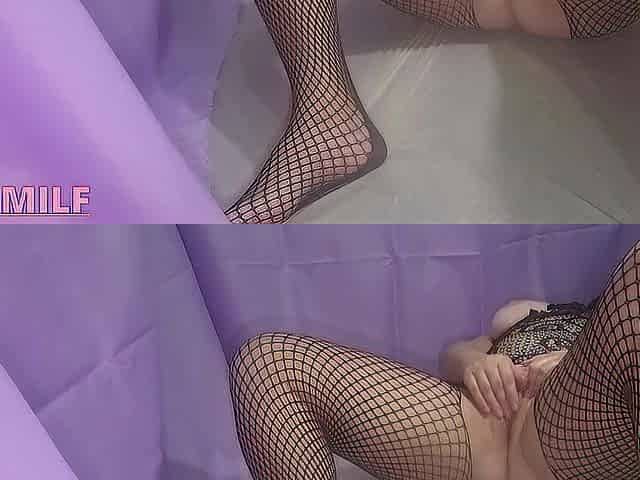 Aged wife pissing climax and this chab pee on her vagina