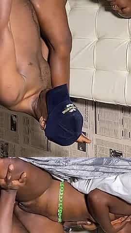 Gisting, Taking Break and Enjoying This Black Thick Pussy