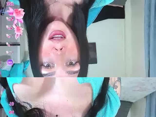 Amateur Webcam Teen Masturbates And Teases