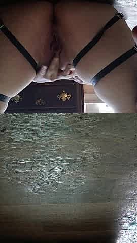 Using my tail to make me cum