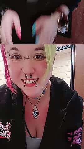 Cute Emo Stepdaughter Shows Dad Consummate Body, Widens Booty