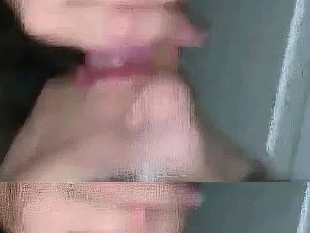 Russian Secretary Amateur Blowjob and Cum in Mouth