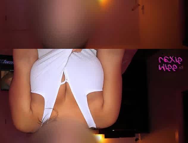 Netflix and Chill with my Neighbor - Finished in Creampie