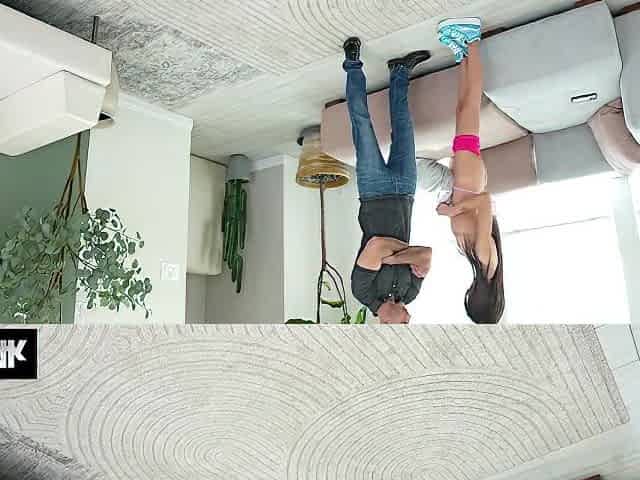 Mia River Uses Cunt To Pay Roommate Back After Stealing 17 Min