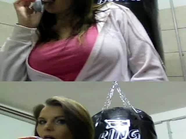 Chubby amateur babe spreads legs and masturbates