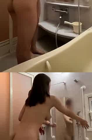 Ash Hollywood amateur blonde teen having fun at the shower