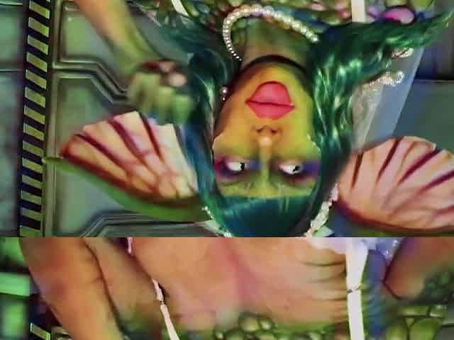 Gremlins - Monster Stepmommy Likes YOU!! Greta Cosplay