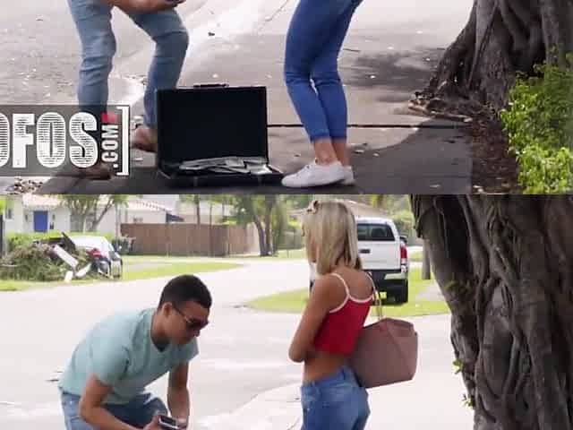 Johnny Screws Tiny Playgirl Sky Pierce - MOFOS