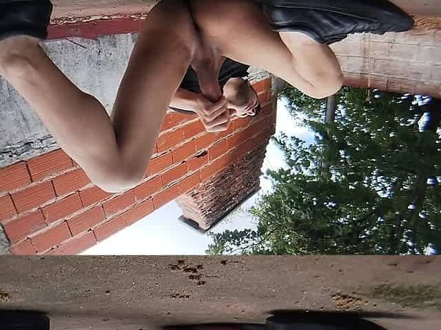 masturbating my jock whilst the light wind fondles the skin of my vigorous body that feels sexy