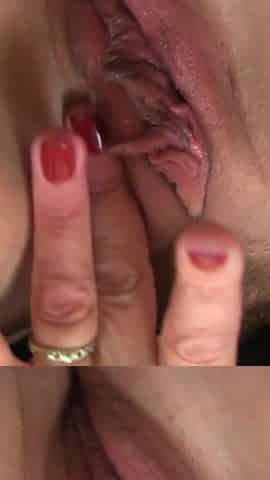 British MILF Toni Lace Loves Playing with Her Hot Mature Body