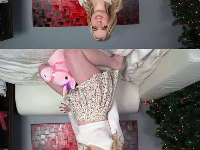 Sexy Blonde Rides Sex Machine