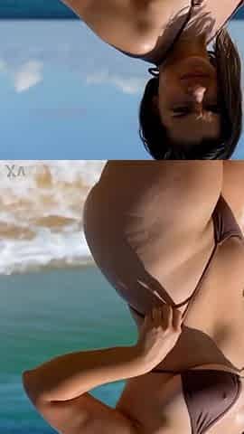Massive booty thick gals walking - compilation 7 [AI]