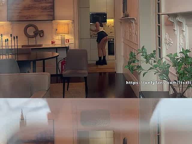 MY NEIGHBOR CAUGHT ME WITH NO PANTS AND GOT HARD