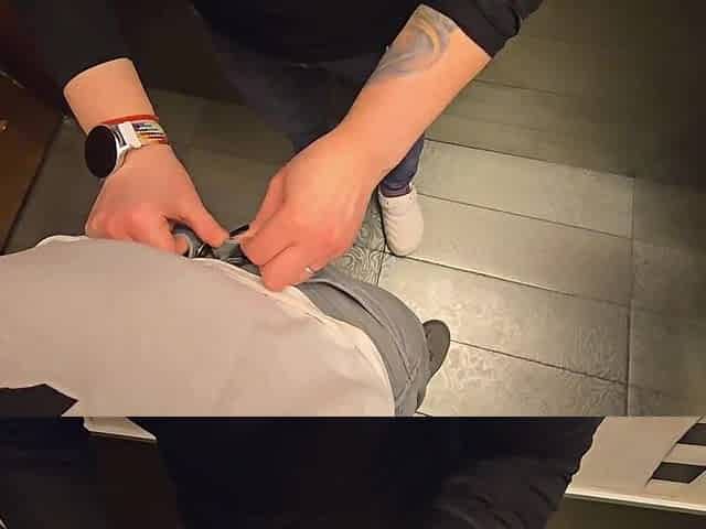 Cuckold with jizz flow in the restaurant WC