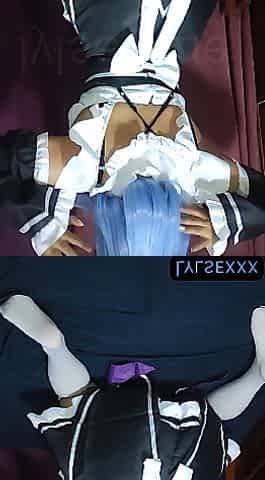 Otaku con cosplay de Rem