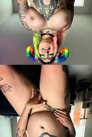 Big boobs milf masturbates with her dildo
